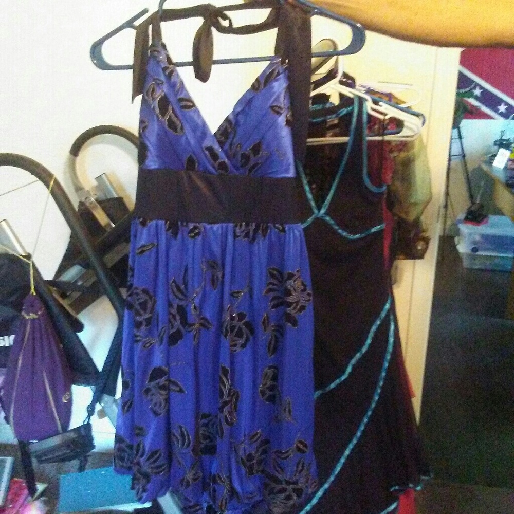 Colbot blue dress